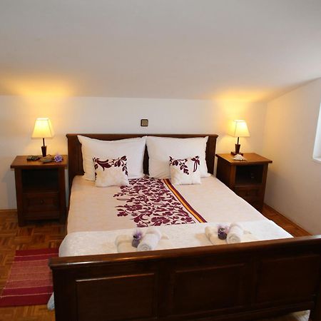 Pansion Adria Otel Sveti Filip i Jakov Oda fotoğraf