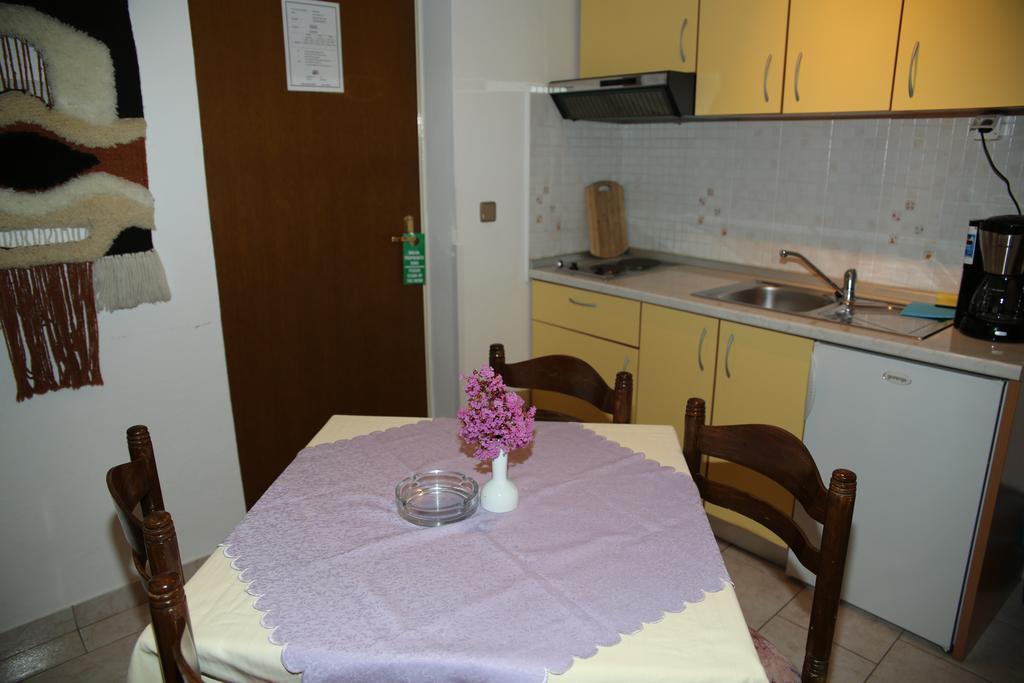 Pansion Adria Otel Sveti Filip i Jakov Oda fotoğraf