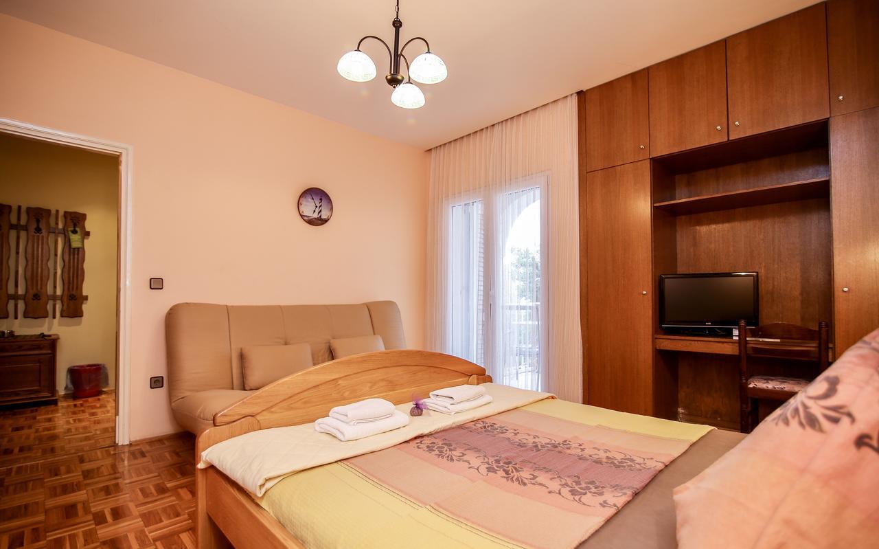 Pansion Adria Otel Sveti Filip i Jakov Dış mekan fotoğraf