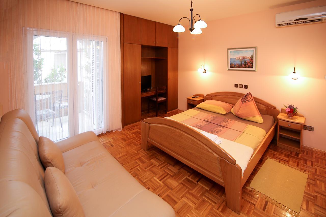 Pansion Adria Otel Sveti Filip i Jakov Dış mekan fotoğraf