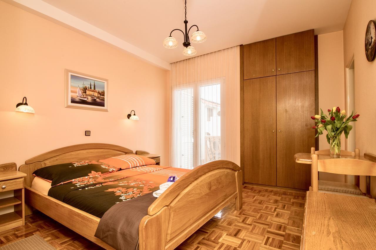 Pansion Adria Otel Sveti Filip i Jakov Dış mekan fotoğraf