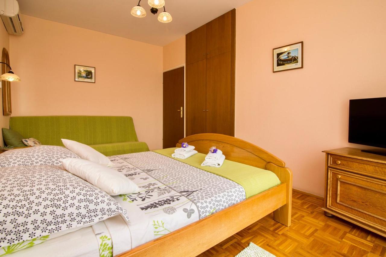 Pansion Adria Otel Sveti Filip i Jakov Dış mekan fotoğraf